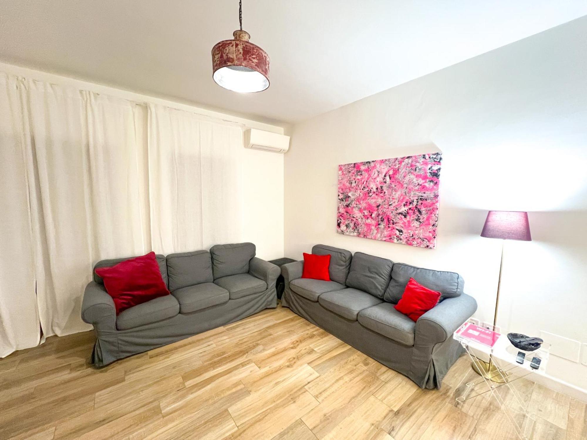 Bellhome 1 - Elegante Appartamento Nel Centro Di Bari Exterior photo