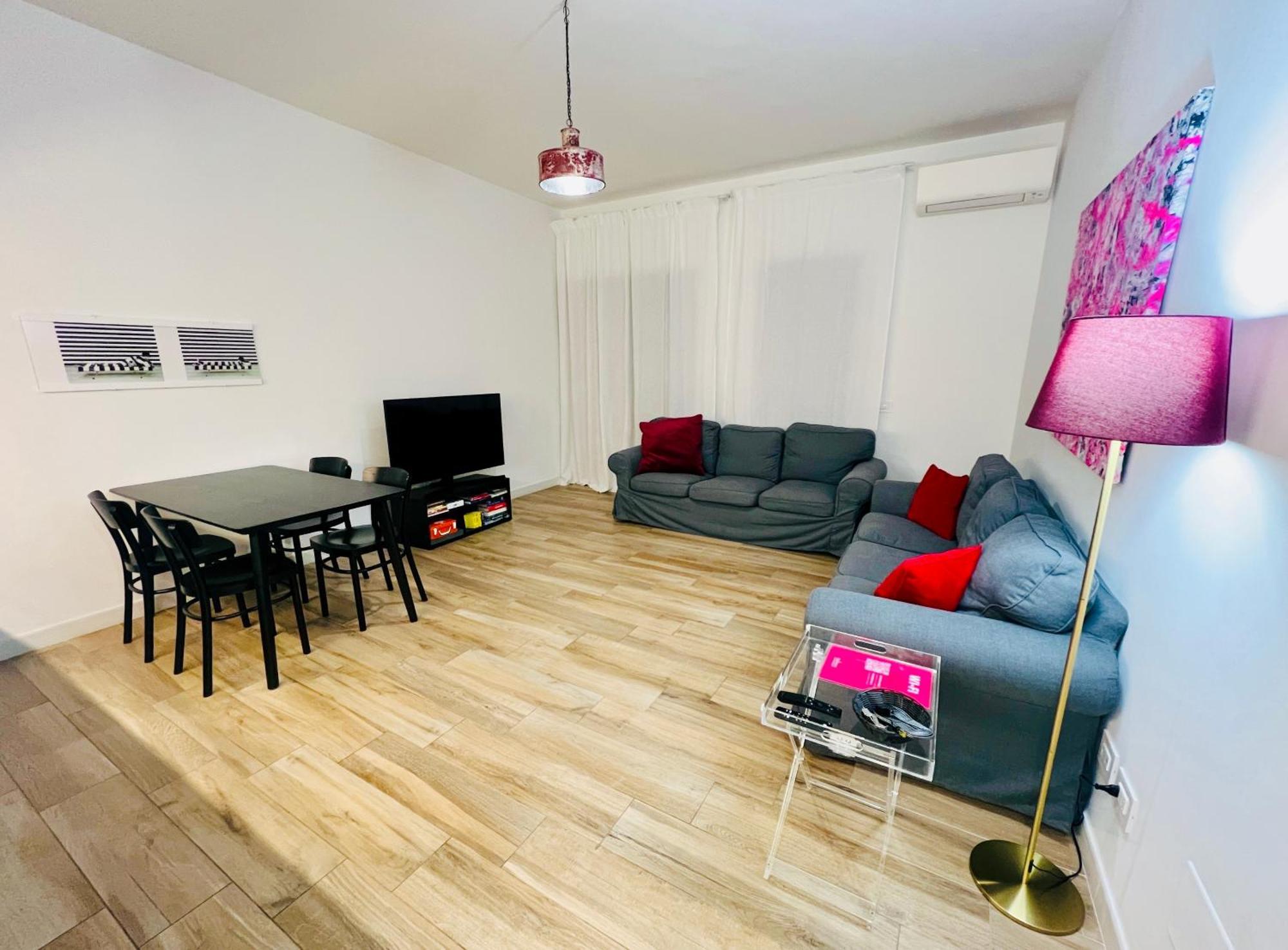 Bellhome 1 - Elegante Appartamento Nel Centro Di Bari Exterior photo
